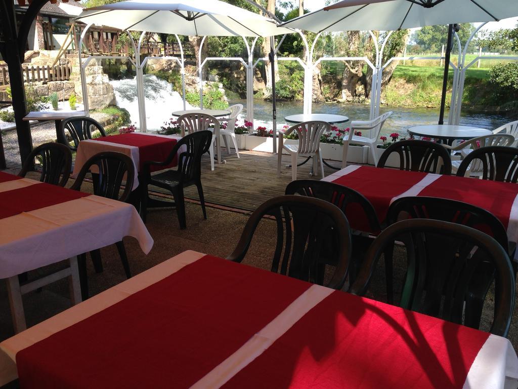 Logis - Hotel & Restaurant Moulin Des Forges Saint-Omer-en-Chaussée Zewnętrze zdjęcie