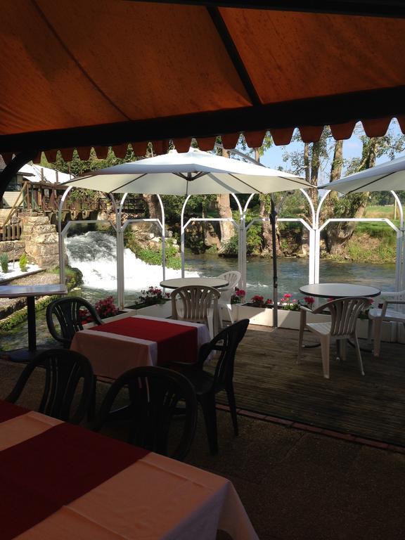 Logis - Hotel & Restaurant Moulin Des Forges Saint-Omer-en-Chaussée Zewnętrze zdjęcie
